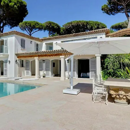 St Tropez Traditional Aa Saint-Tropez